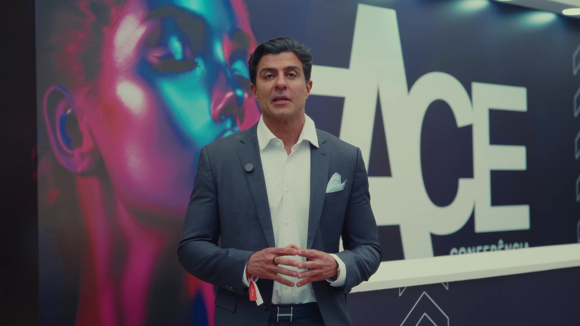 A FACE Conferência 2026: o vídeo de encerramento exibido no telão